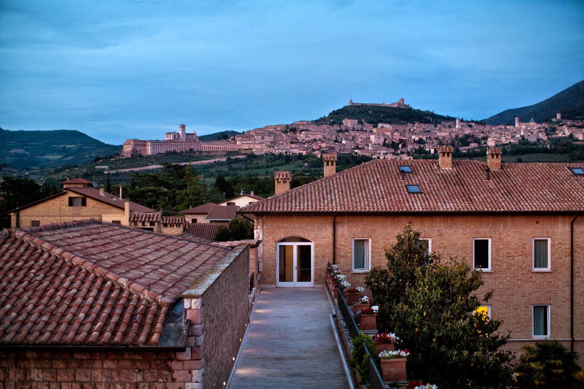 Th Assisi - Hotel Cenacolo Экстерьер фото