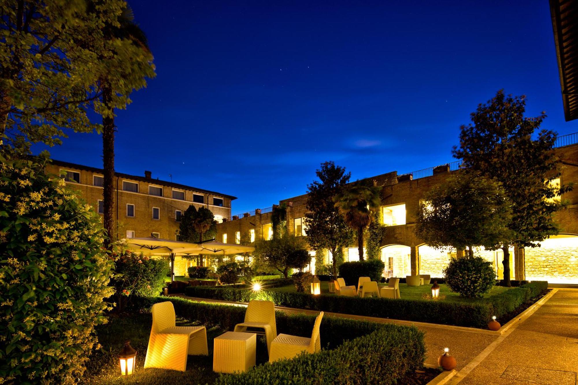 Th Assisi - Hotel Cenacolo Экстерьер фото
