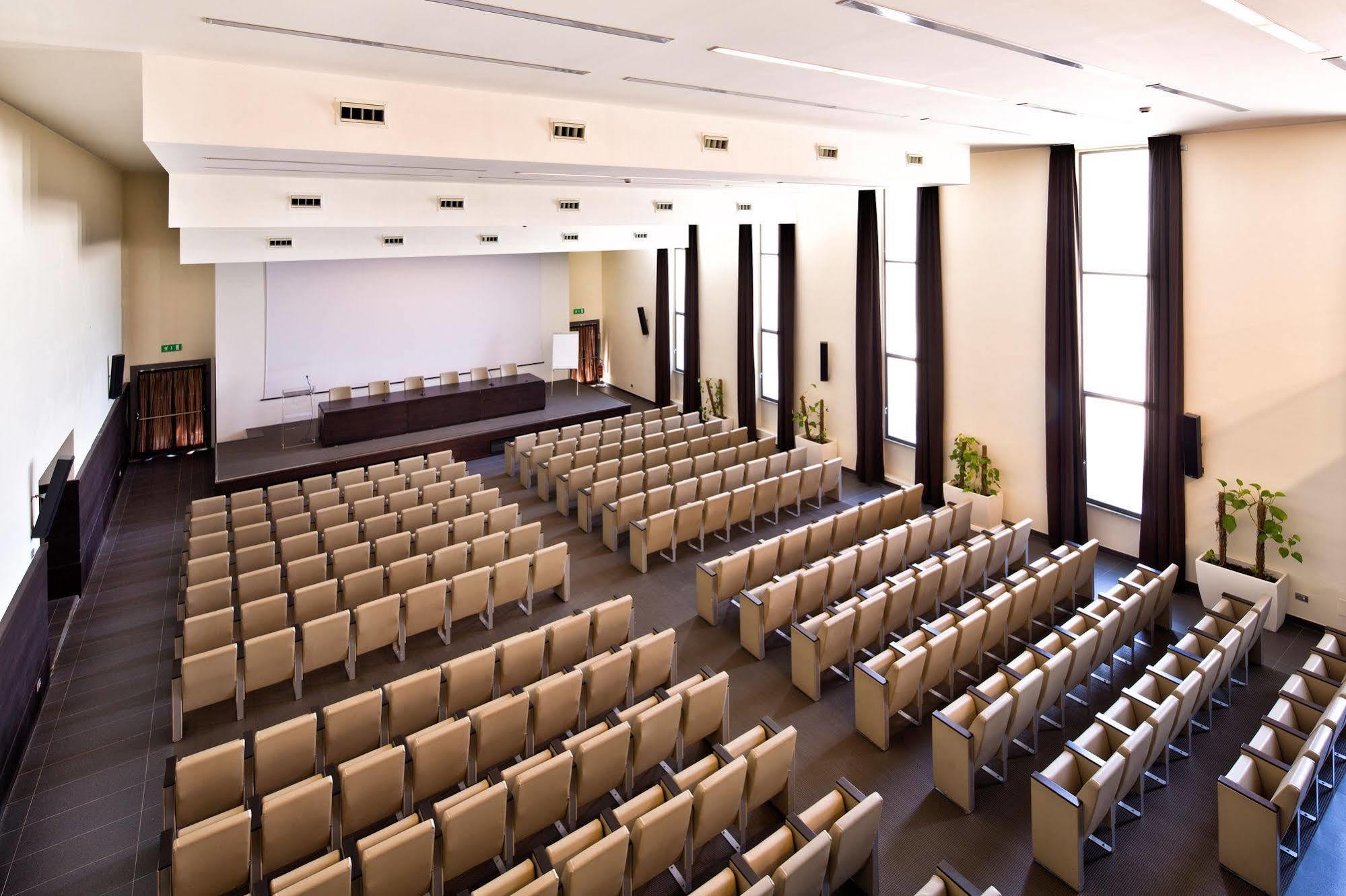 Th Assisi - Hotel Cenacolo Экстерьер фото